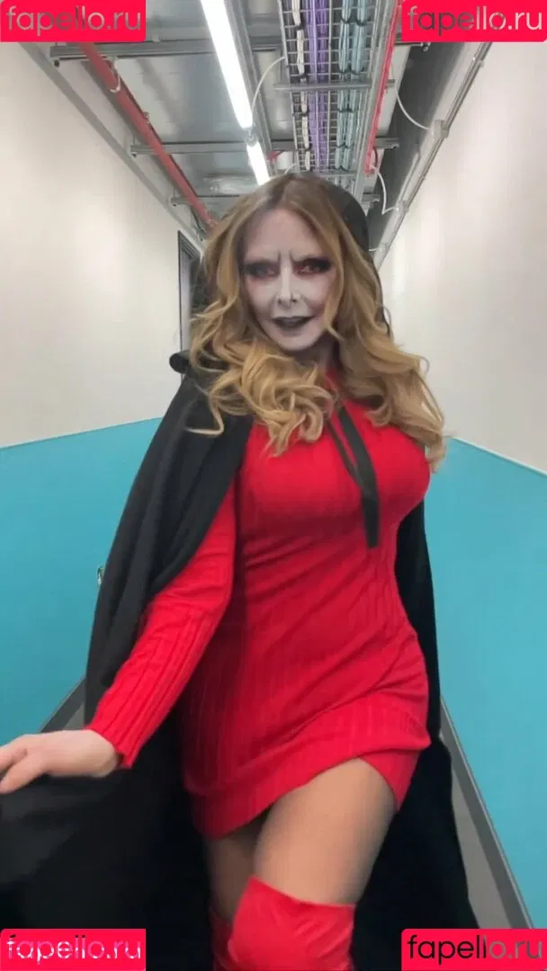 Carol Vorderman Onlyfans Photo Gallery 