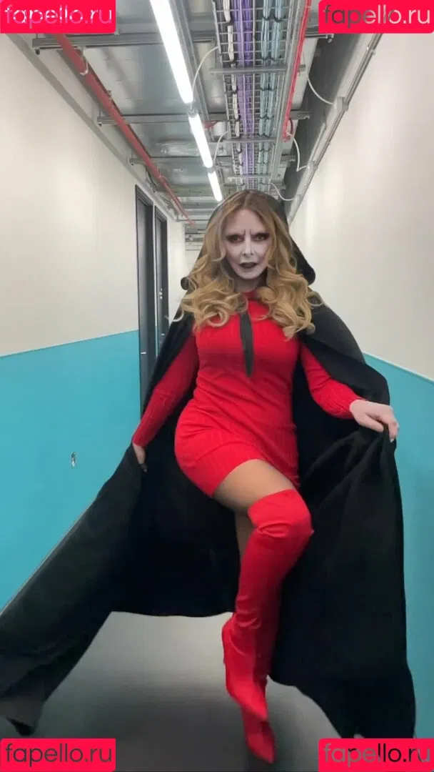 Carol Vorderman Onlyfans Photo Gallery 