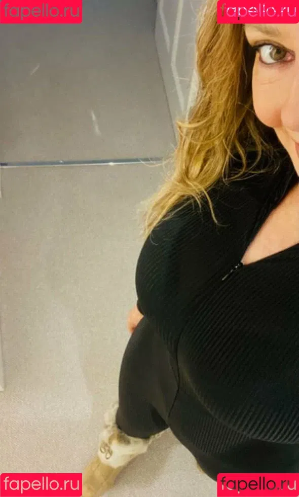 Carol Vorderman Onlyfans Photo Gallery 
