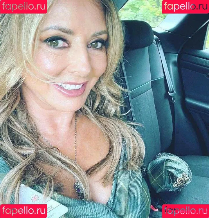 Carol Vorderman Onlyfans Photo Gallery 