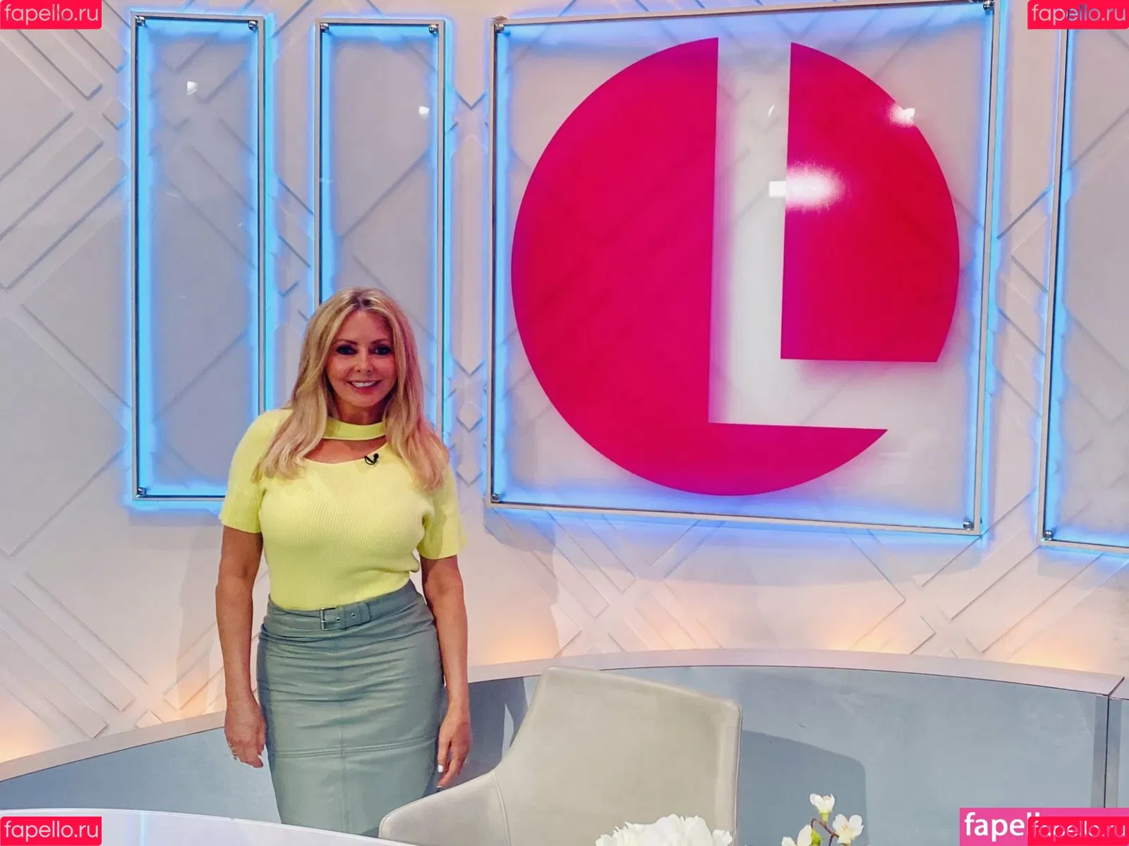 Carol Vorderman Onlyfans Photo Gallery 