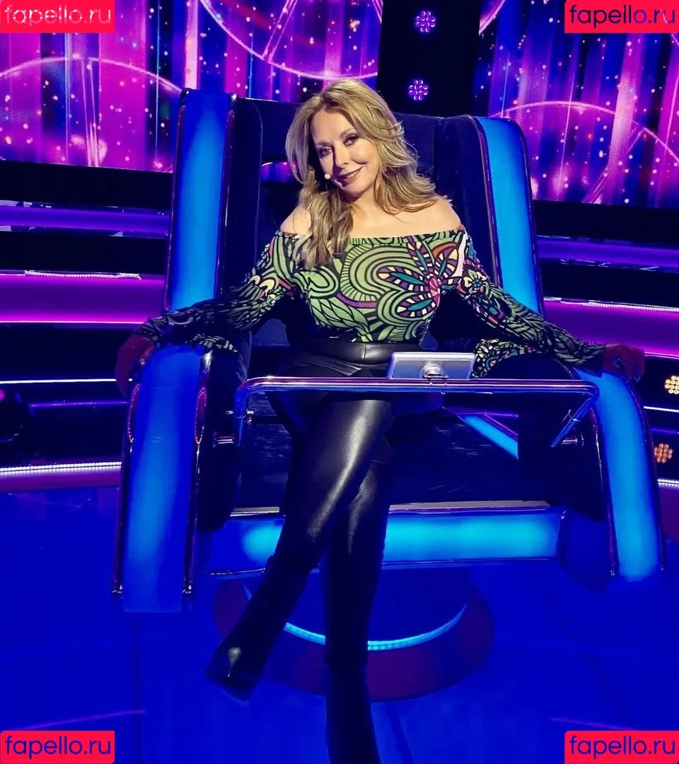 Carol Vorderman Onlyfans Photo Gallery 