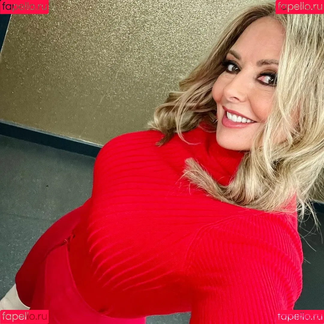 Carol Vorderman Onlyfans Photo Gallery 