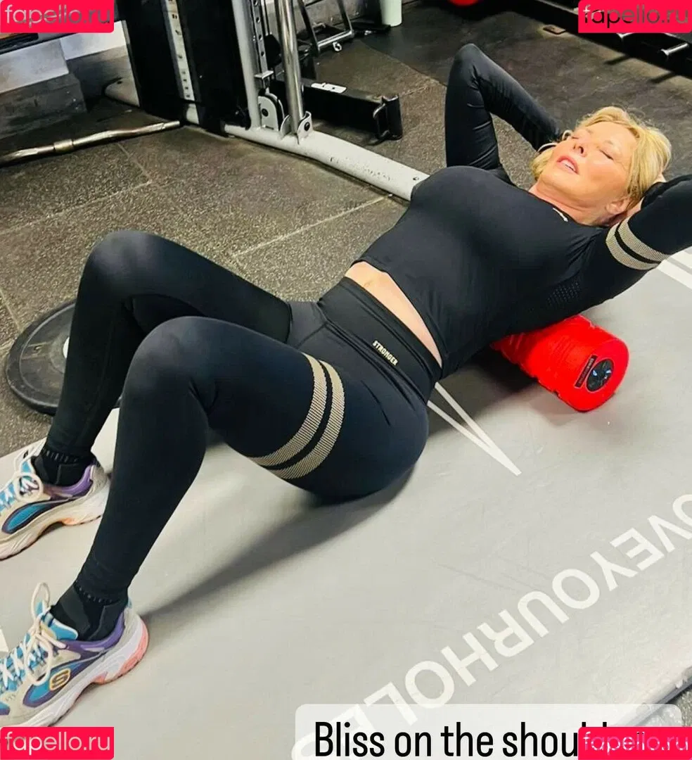 Carol Vorderman Onlyfans Photo Gallery 