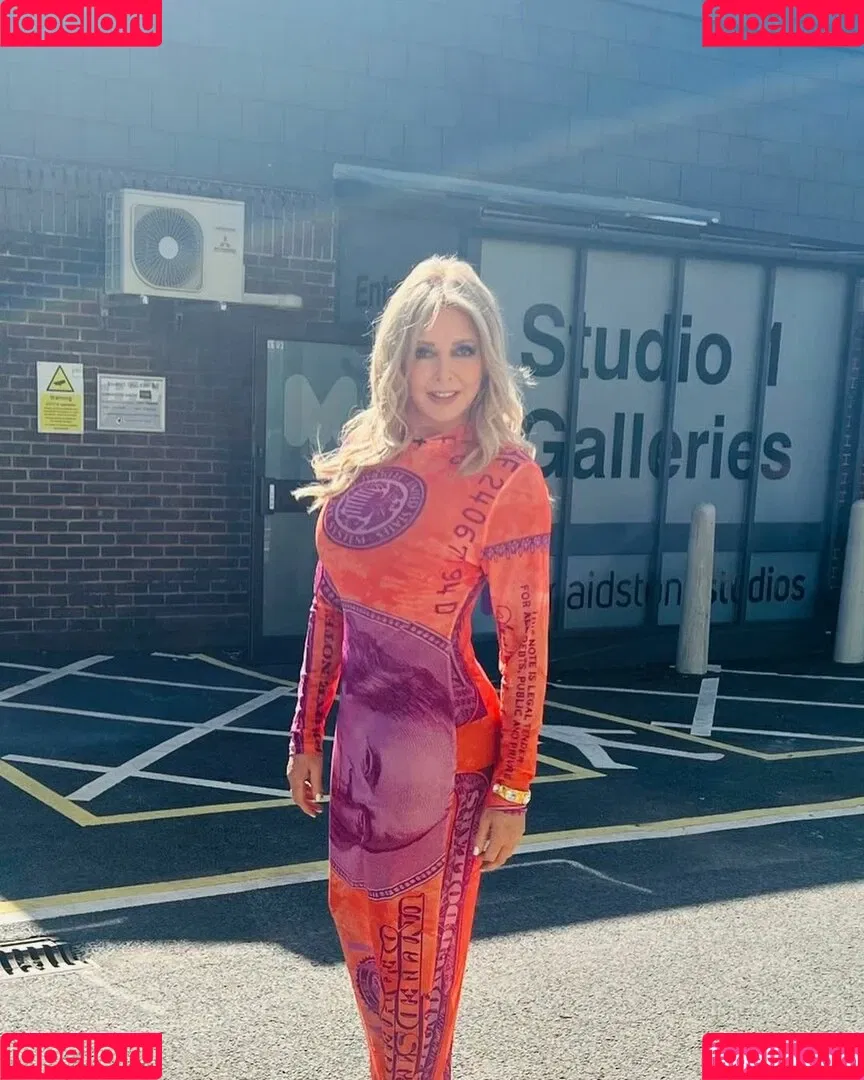Carol Vorderman Onlyfans Photo Gallery 
