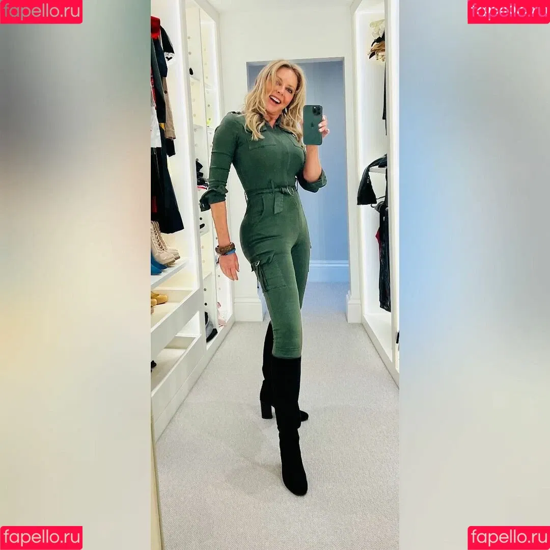 Carol Vorderman Onlyfans Photo Gallery 