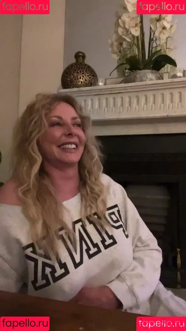 Carol Vorderman Onlyfans Photo Gallery 