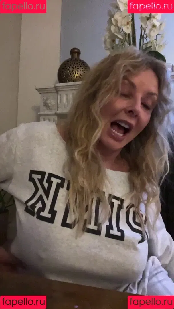 Carol Vorderman Onlyfans Photo Gallery 