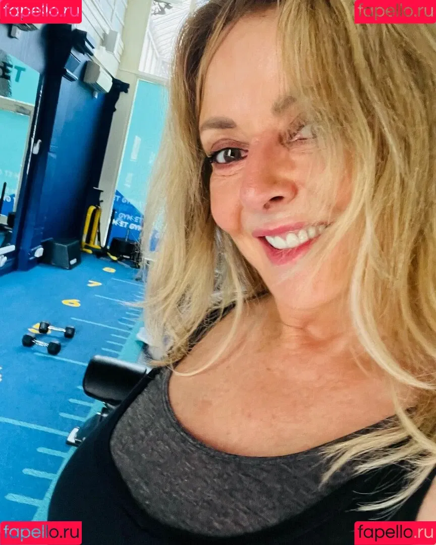 Carol Vorderman Onlyfans Photo Gallery 