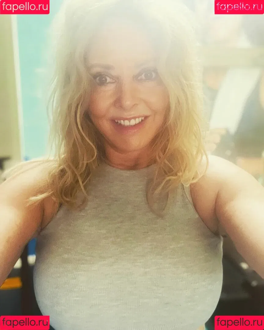 Carol Vorderman Onlyfans Photo Gallery 