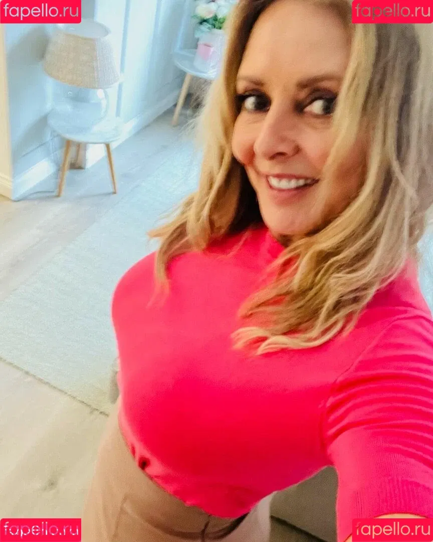 Carol Vorderman Onlyfans Photo Gallery 