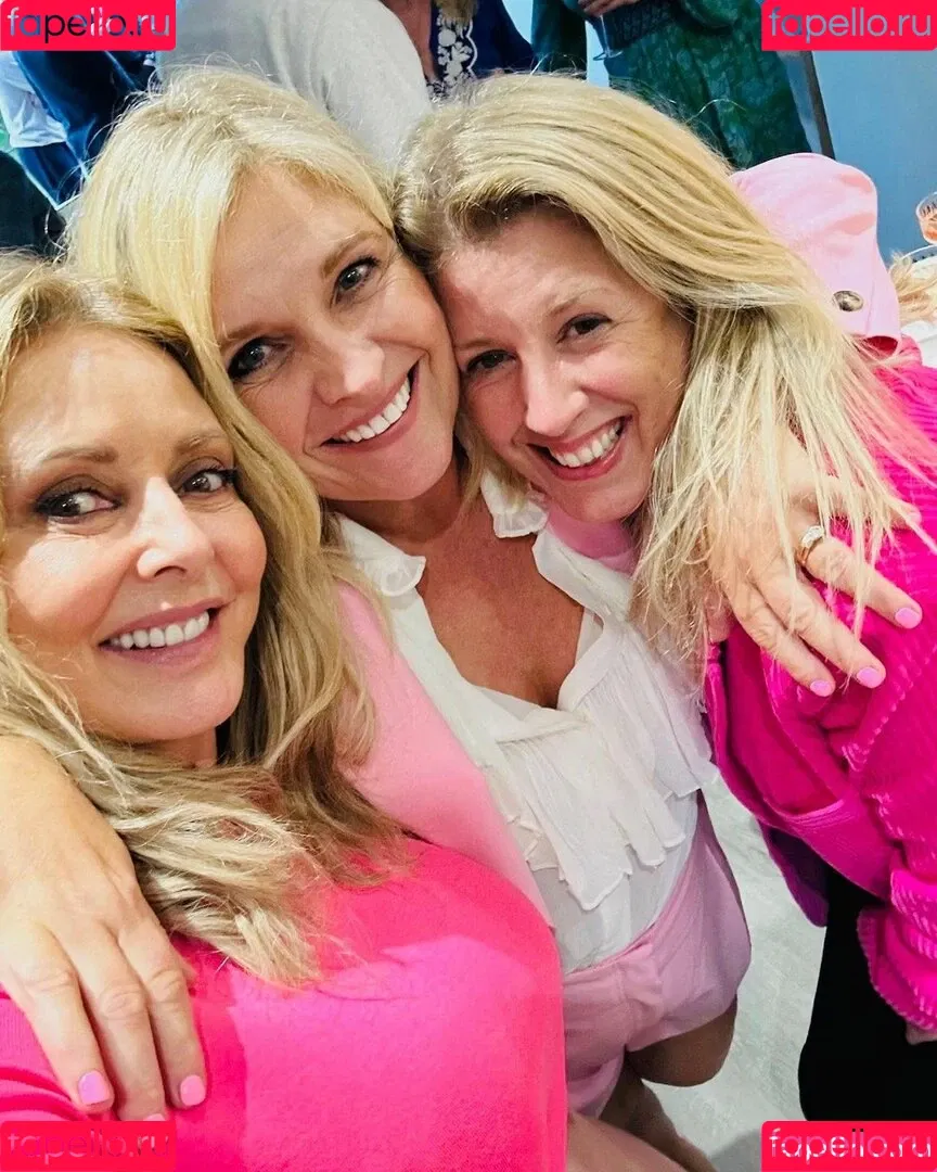 Carol Vorderman Onlyfans Photo Gallery 