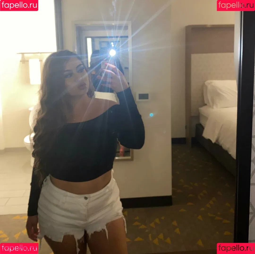Carolina Corrales Onlyfans Photo Gallery 