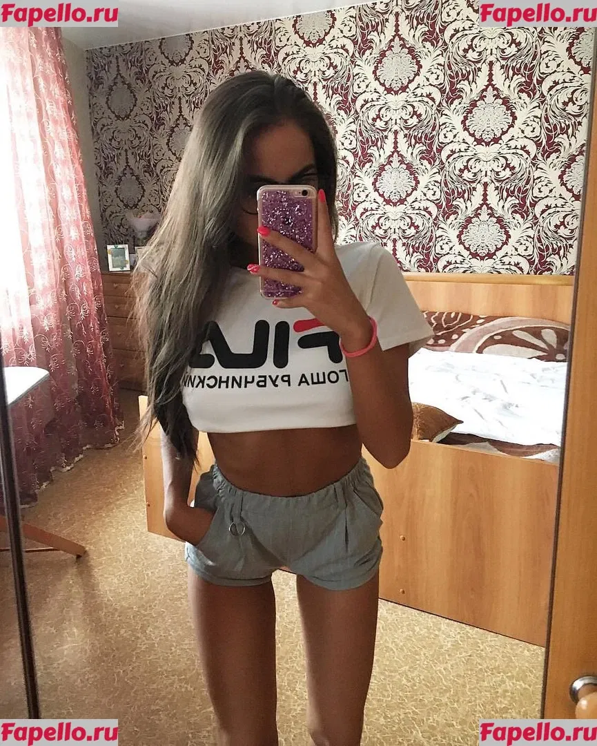 tiynmay Onlyfans Photo Gallery 