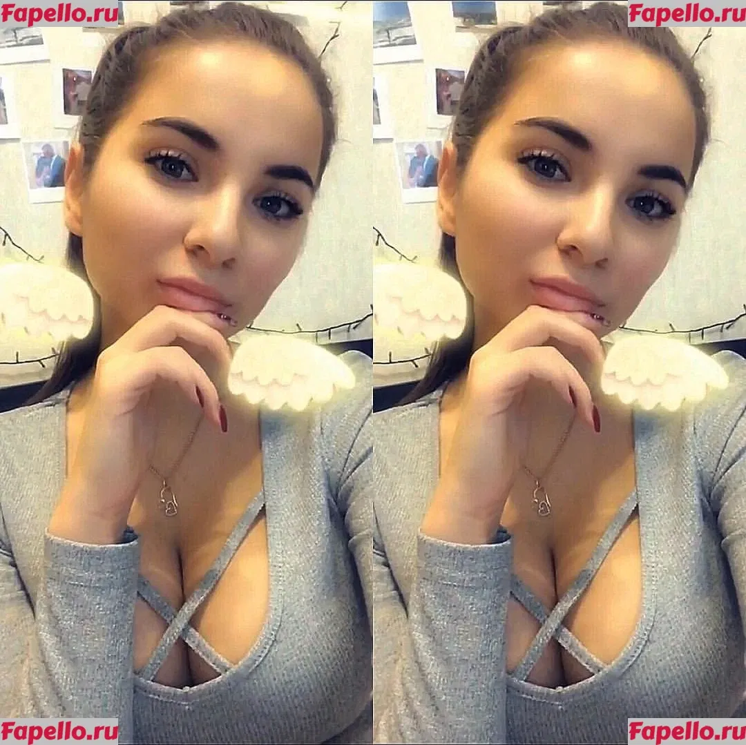 tiynmay Onlyfans Photo Gallery 
