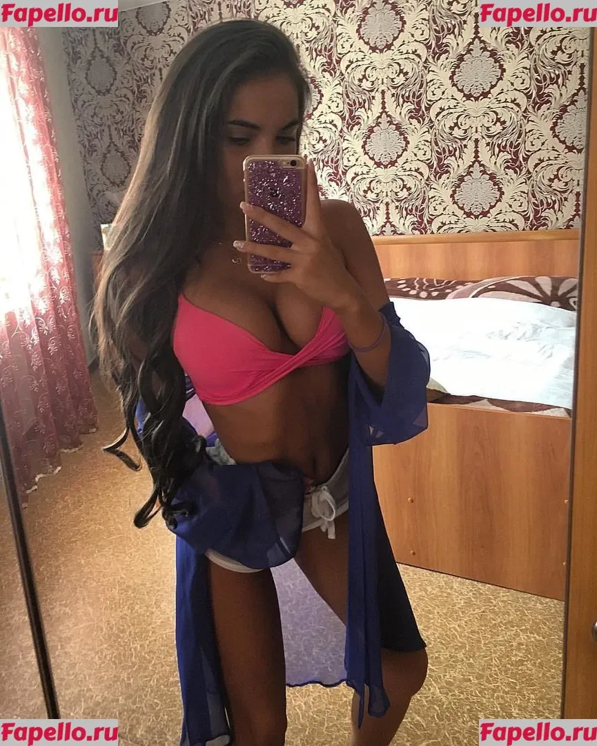 tiynmay Onlyfans Photo Gallery 