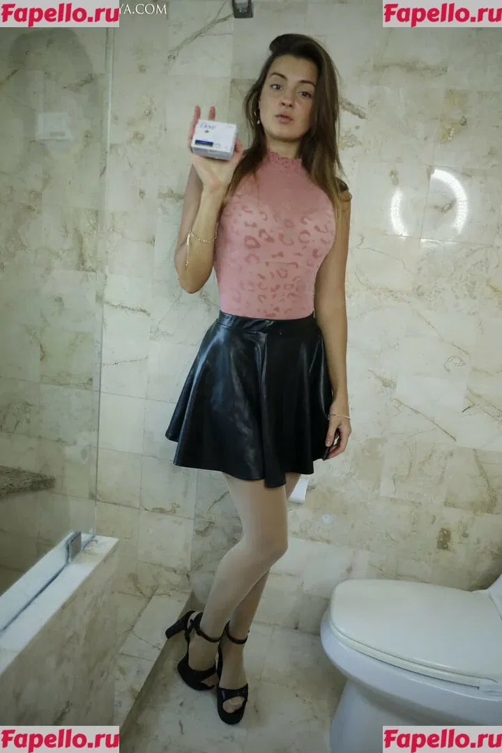 Melena Maria Rya Onlyfans Photo Gallery 
