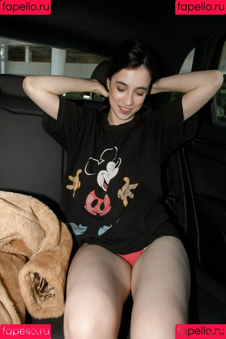 Giulia Wylde Onlyfans Photo Gallery 