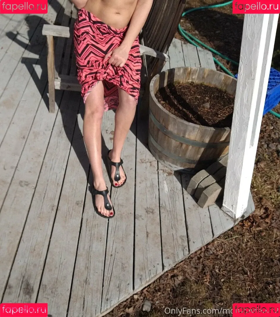 mommyfeetx2 Onlyfans Photo Gallery 