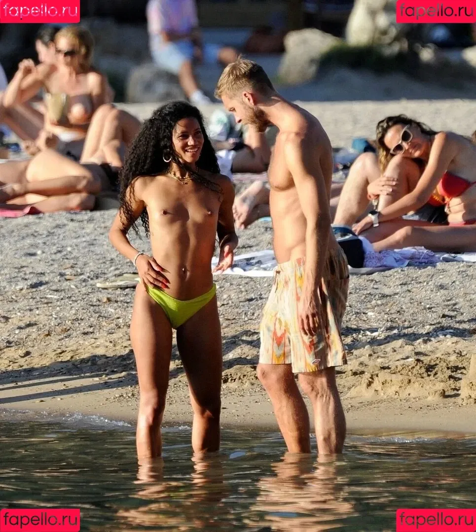 Vick Hope Onlyfans Photo Gallery 
