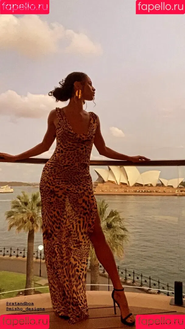 Vick Hope Onlyfans Photo Gallery 