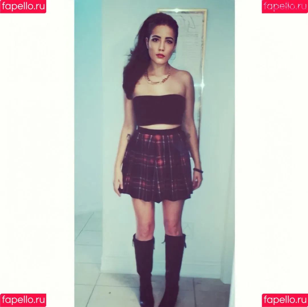 Halsey Onlyfans Photo Gallery 