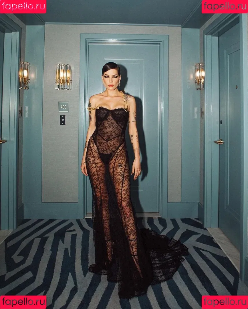Halsey Onlyfans Photo Gallery 