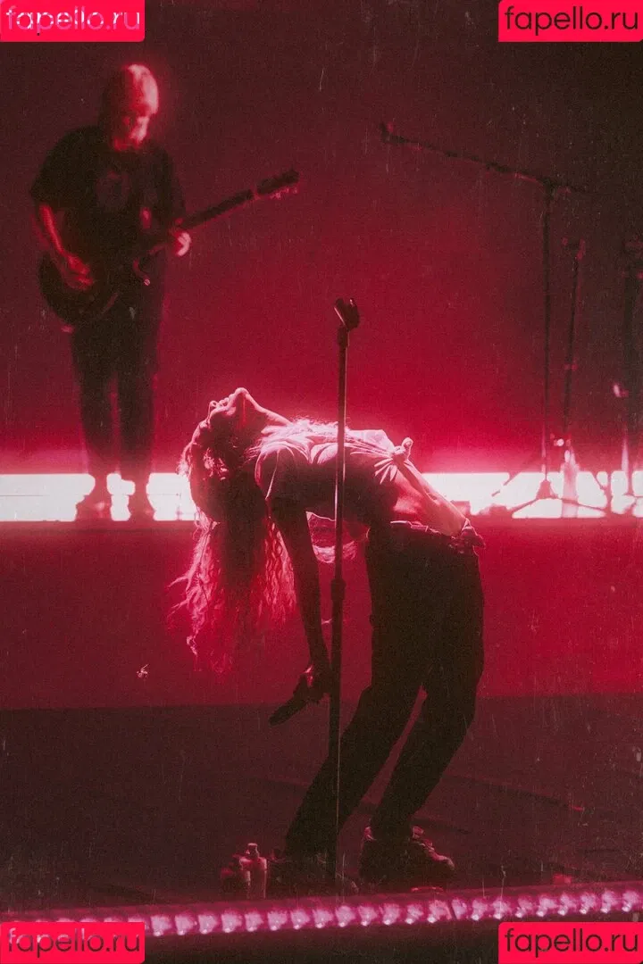 Halsey Onlyfans Photo Gallery 