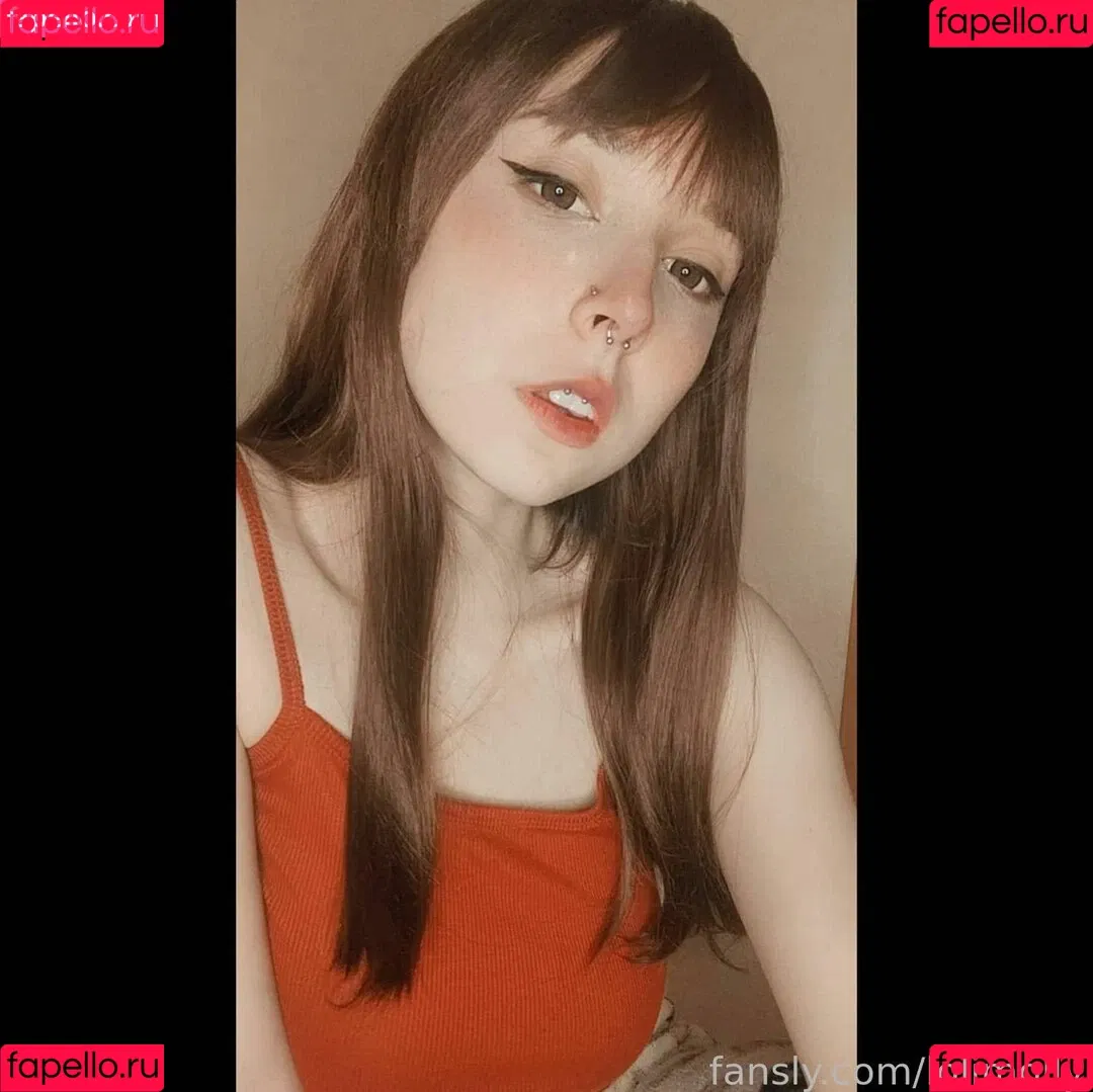 Loli Molly Onlyfans Photo Gallery 