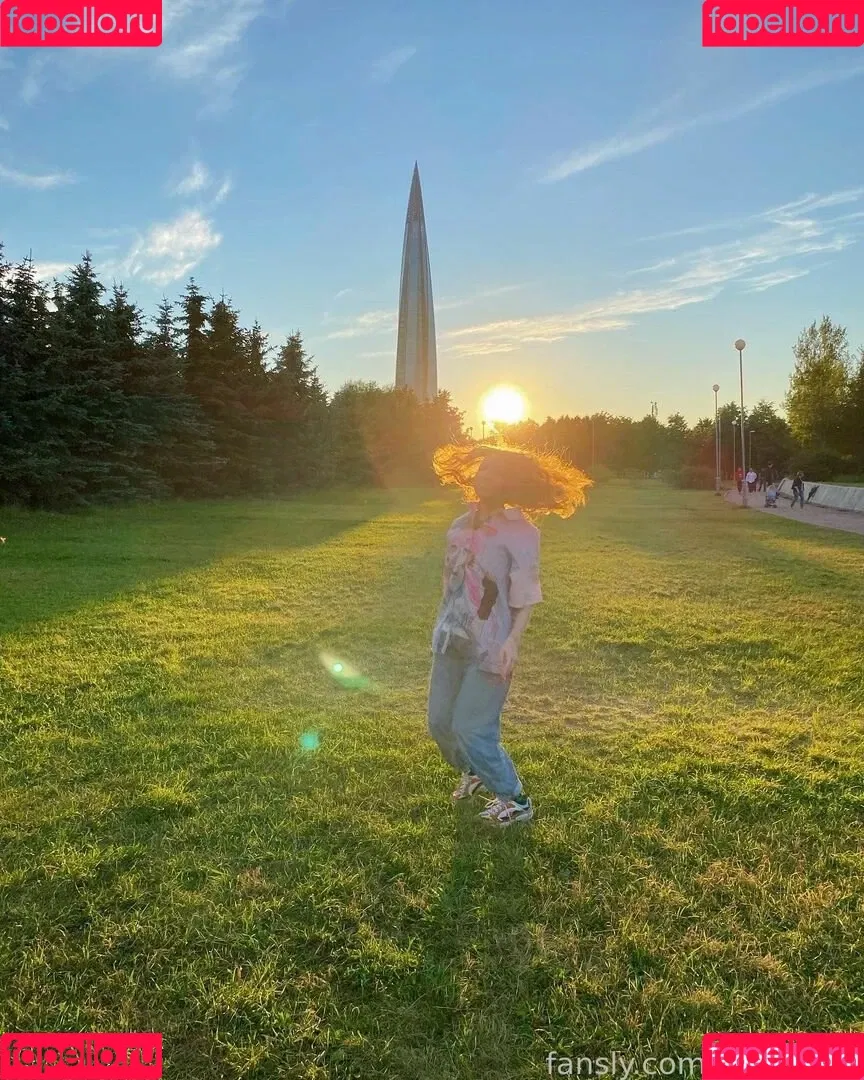 Loli Molly Onlyfans Photo Gallery 