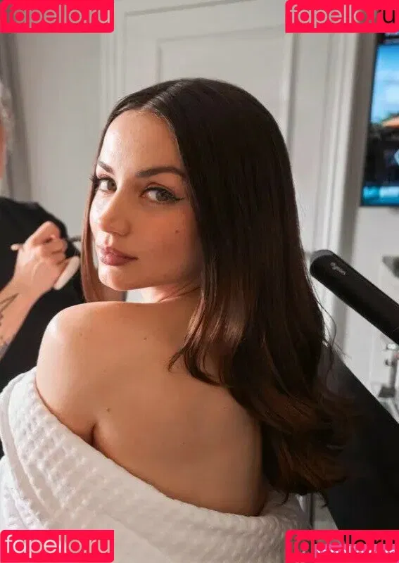 Ana De Armas Onlyfans Photo Gallery 