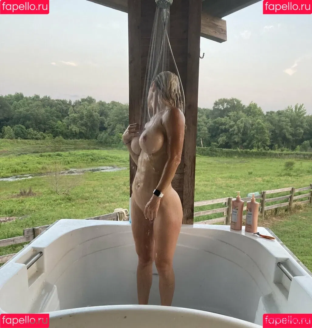 PhantomHotwife Onlyfans Photo Gallery 