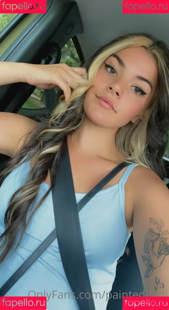 issameg Onlyfans Photo Gallery 