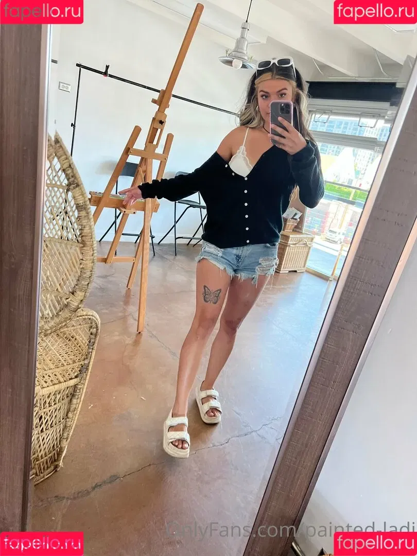 issameg Onlyfans Photo Gallery 