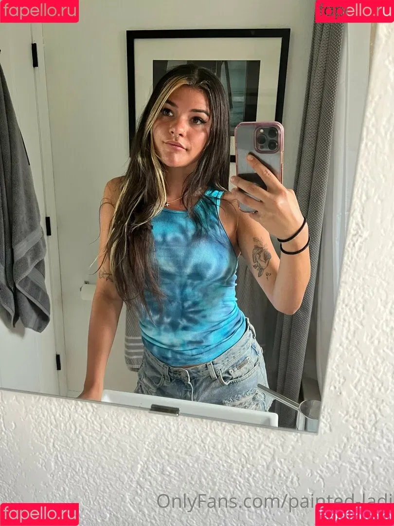 issameg Onlyfans Photo Gallery 