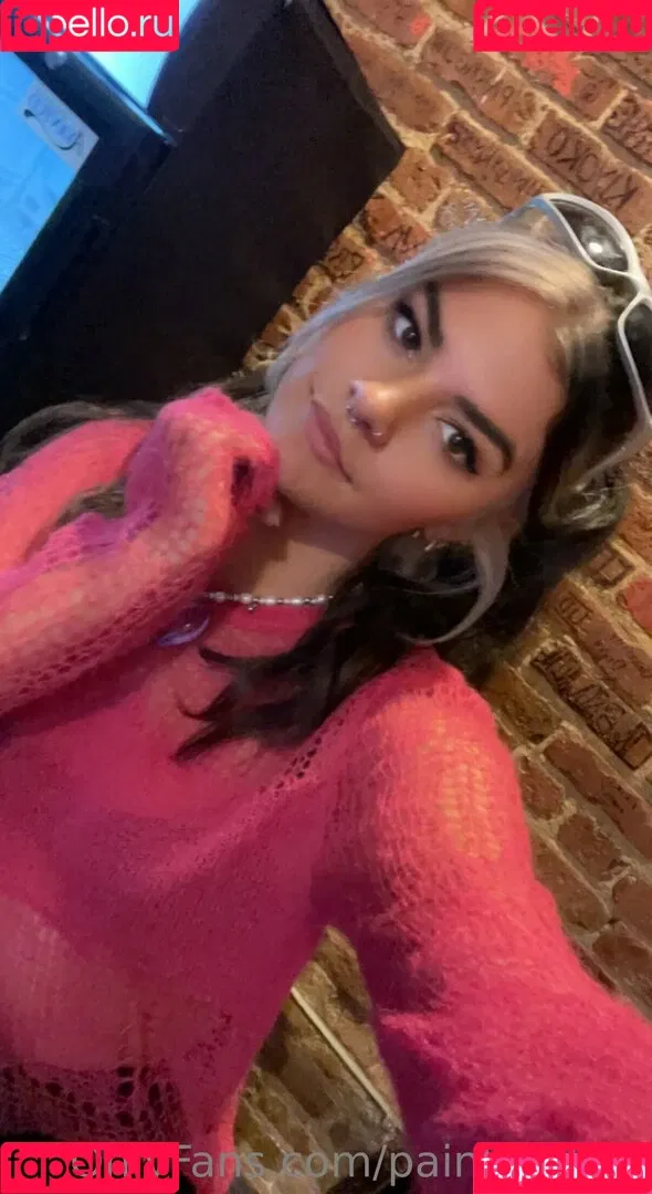 issameg Onlyfans Photo Gallery 