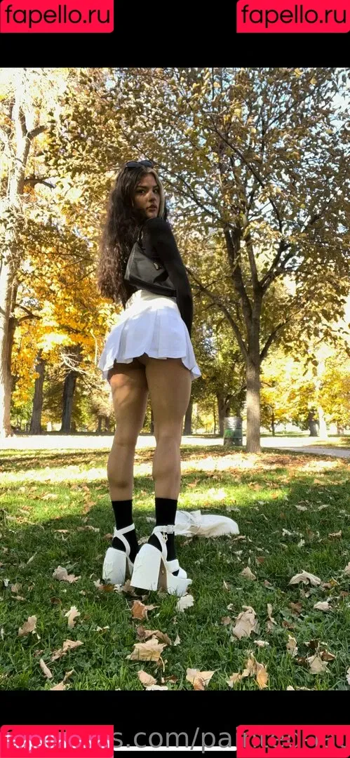 issameg Onlyfans Photo Gallery 