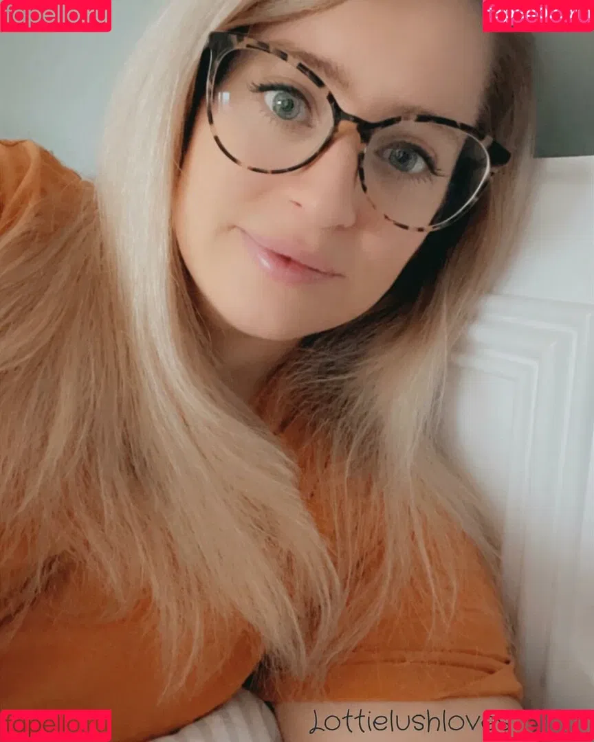 lottielushloves Onlyfans Photo Gallery 