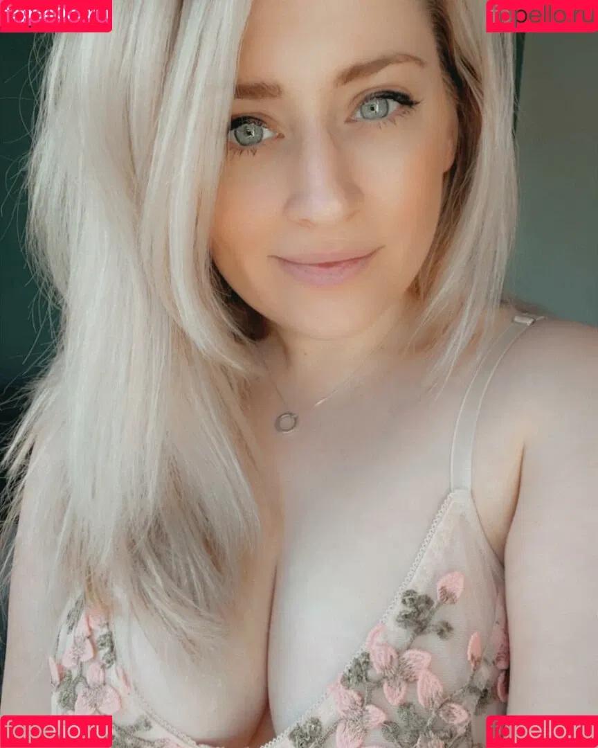 lottielushloves Onlyfans Photo Gallery 