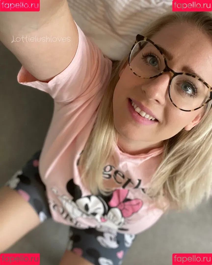 lottielushloves Onlyfans Photo Gallery 