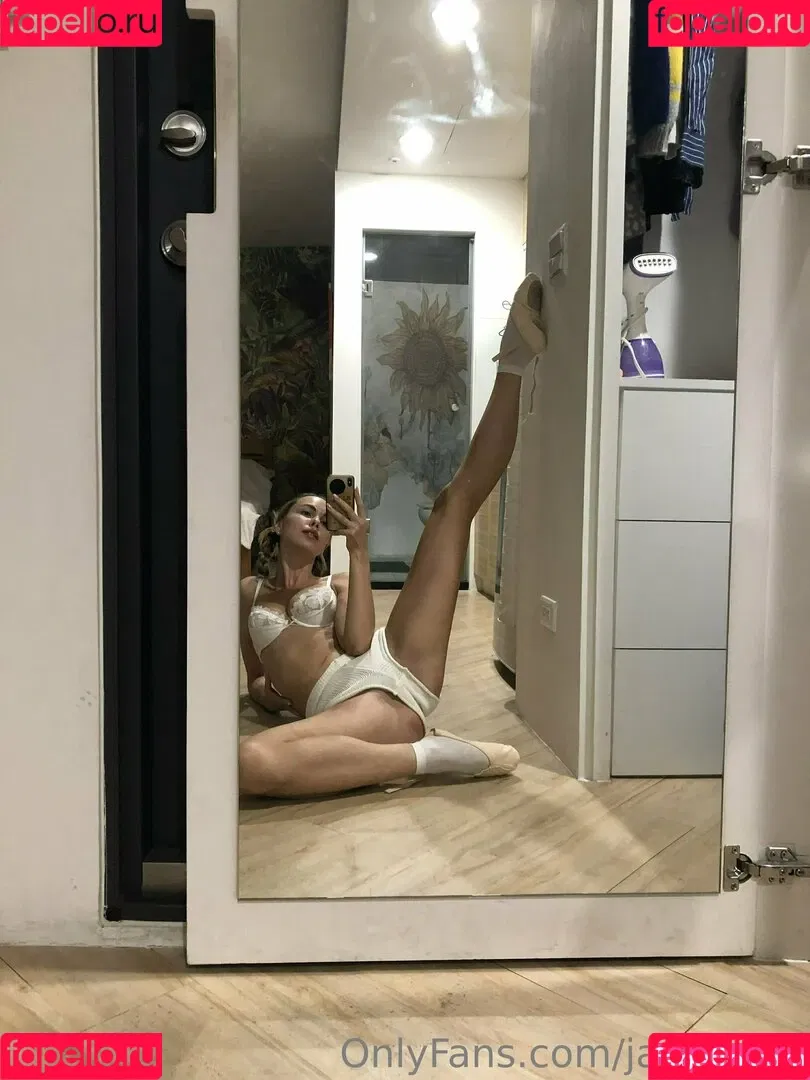 janabubu Onlyfans Photo Gallery 