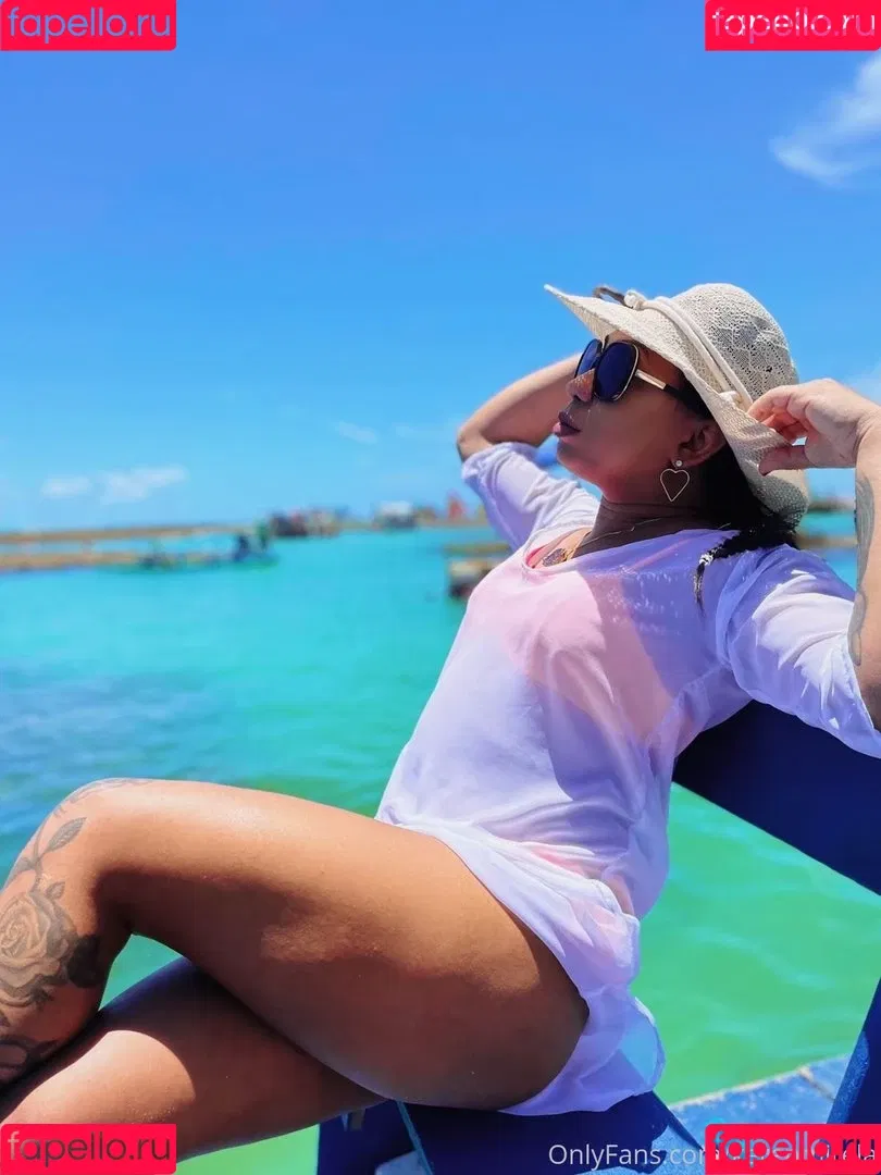 Keren Mirela Onlyfans Photo Gallery 