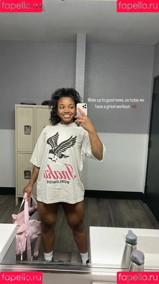 aaaaayevuh Onlyfans Photo Gallery 