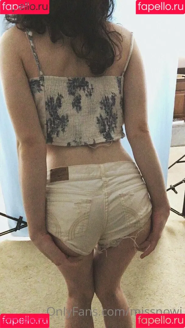 missnowi Onlyfans Photo Gallery 