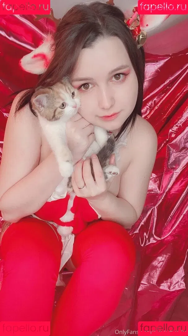 MintyMiyako Onlyfans Photo Gallery 