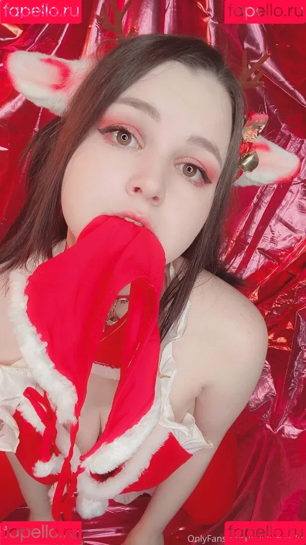 MintyMiyako Onlyfans Photo Gallery 