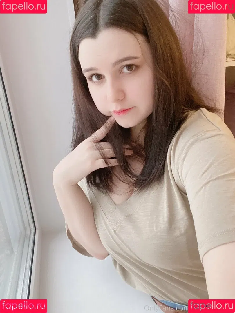 MintyMiyako Onlyfans Photo Gallery 