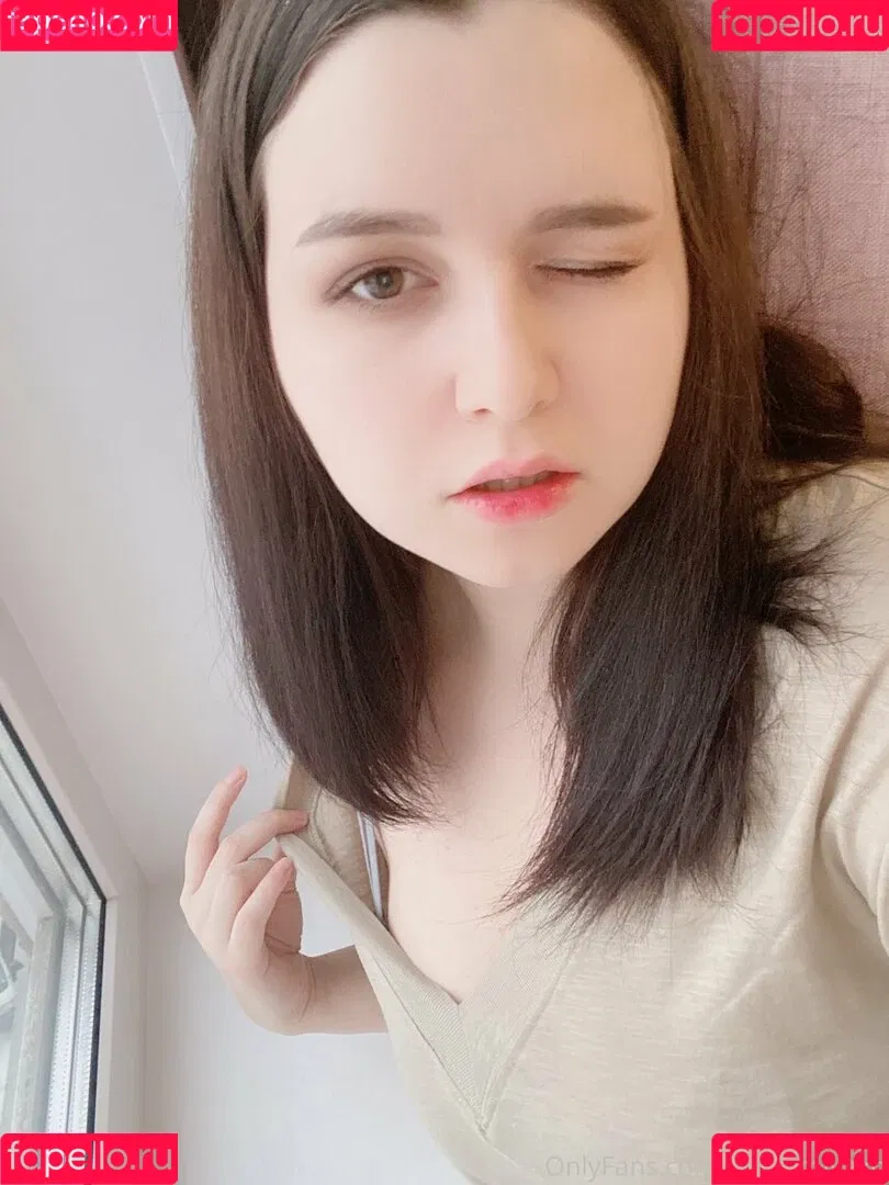 MintyMiyako Onlyfans Photo Gallery 