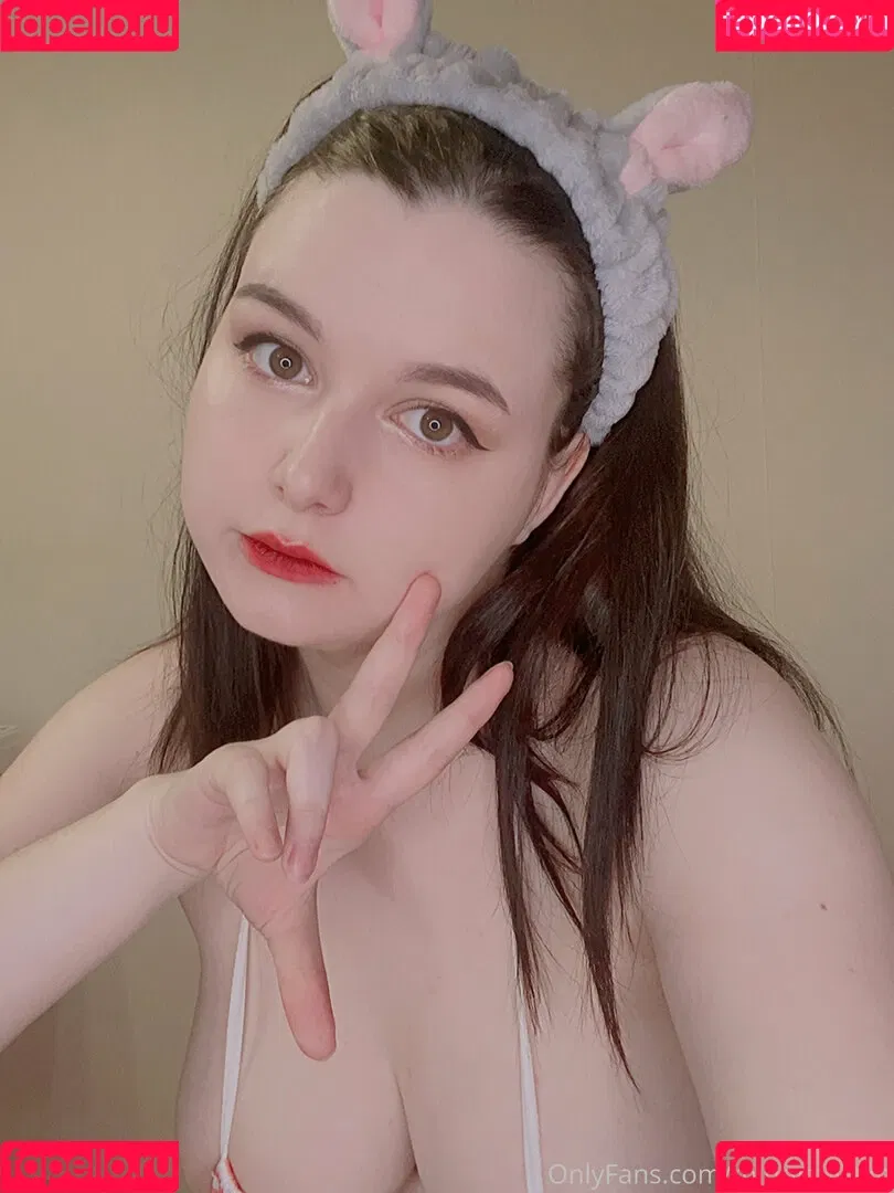 MintyMiyako Onlyfans Photo Gallery 