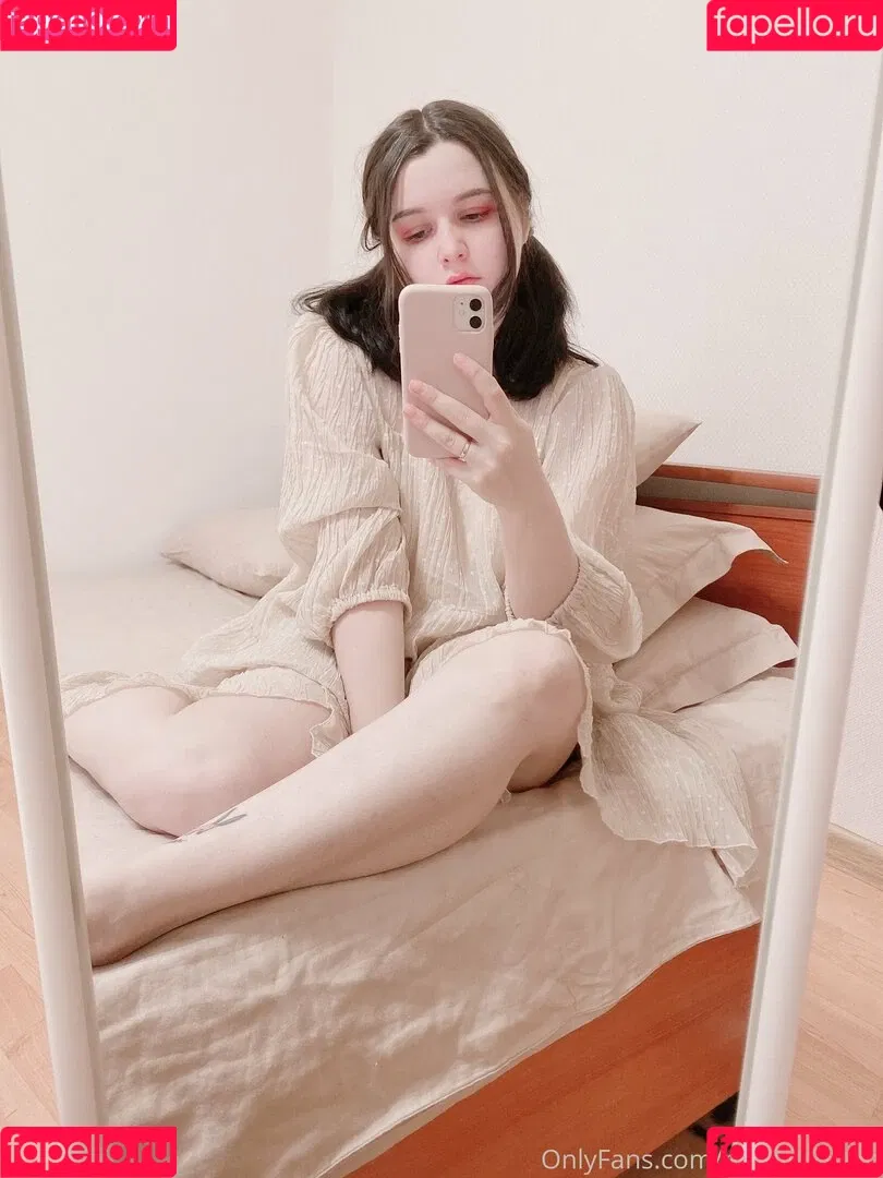 MintyMiyako Onlyfans Photo Gallery 